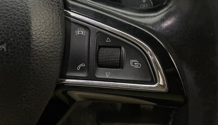 2018 Skoda Kodiaq STYLE 2.0 TDI 4X4 AT, Diesel, Automatic, 1,15,080 km, Adaptive Cruise Control