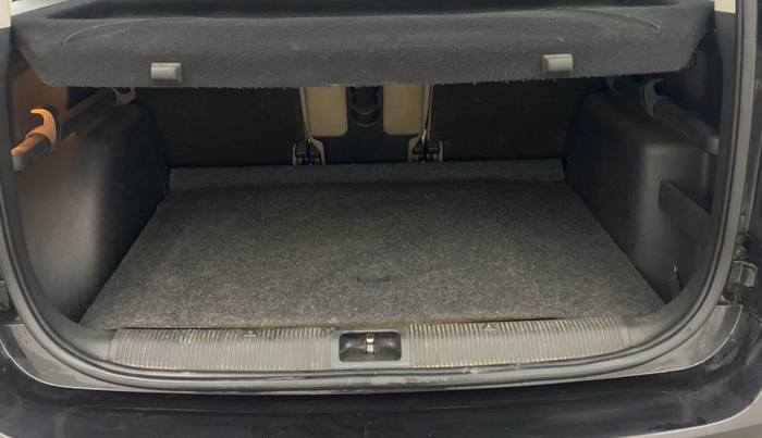 2016 Skoda Yeti STYLE 4X4, Diesel, Manual, 1,46,970 km, Boot Inside