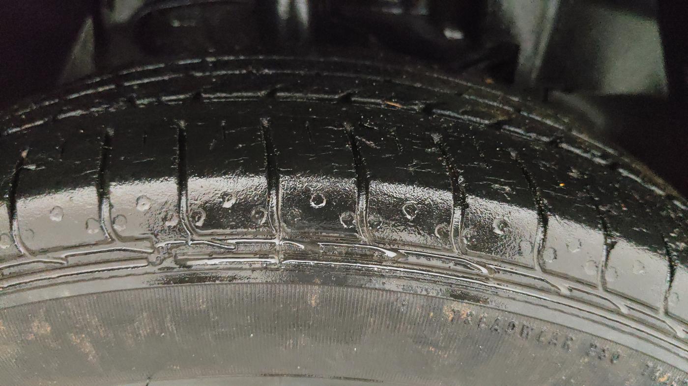 2022 Tata NEXON XM PETROL, Petrol, Manual, 58,243 km, Right Front Tyre Tread