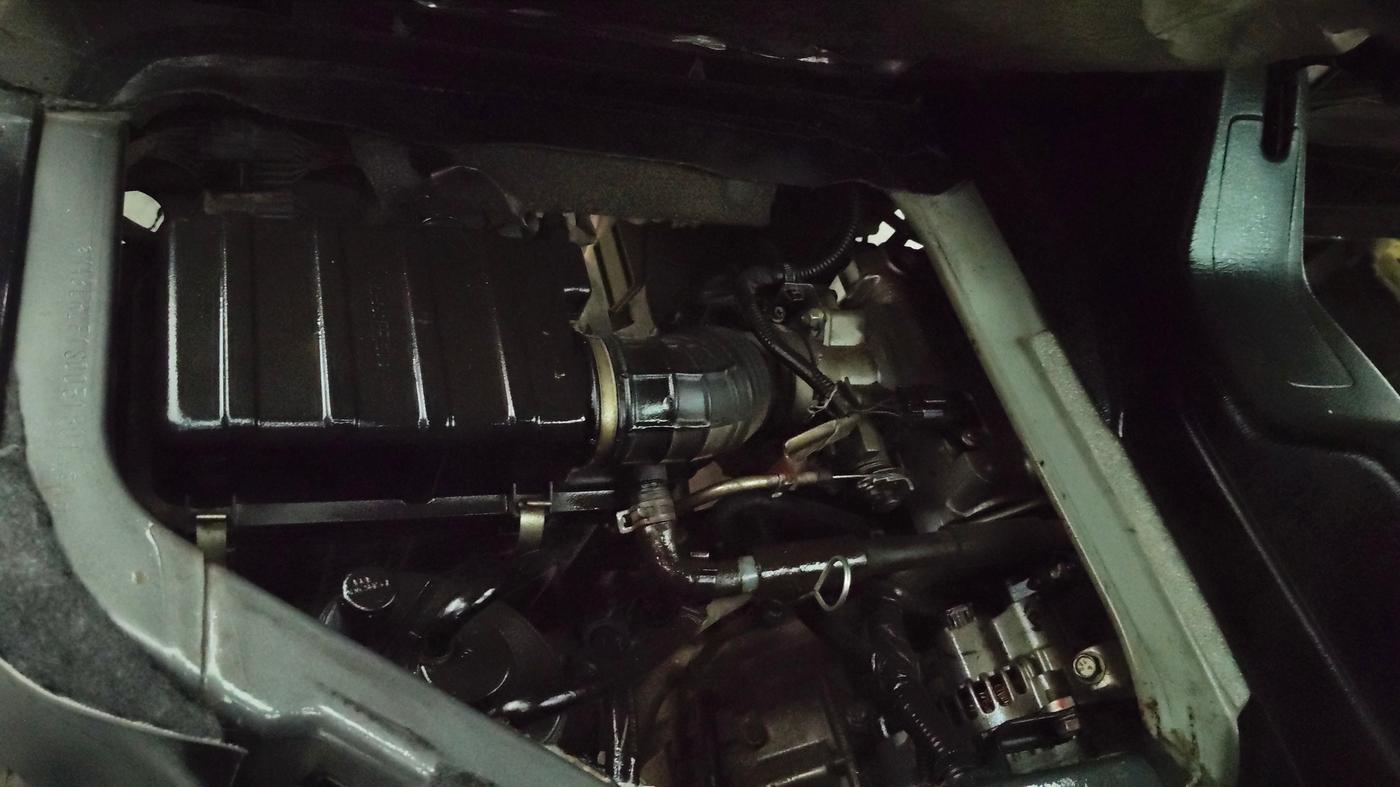 2017 Maruti Eeco 7 STR, Petrol, Manual, 32,097 km, Engine View