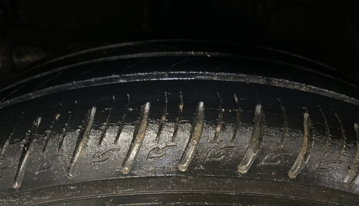 2021 KIA SONET HTX 1.0 IMT, Petrol, Manual, 1,04,326 km, Right Rear Tyre Tread