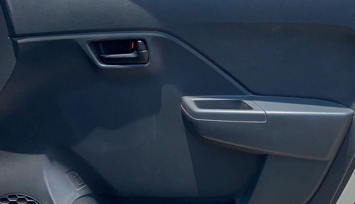 2024 Maruti Alto K10 VXi (O) AGS, Petrol, Manual, 13,265 km, Driver Side Door Panels Control