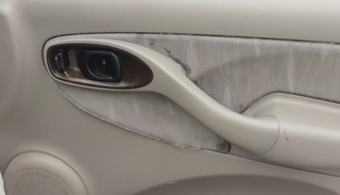 2013 Tata Indigo ECS LX CR4, Diesel, Manual, 42,861 km, Driver Side Door Panels Control