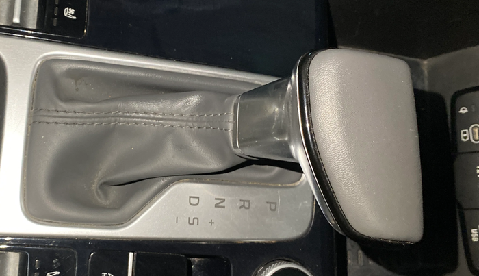 2024 Hyundai Creta SX (O) 1.5 TURBO DCT, Petrol, Automatic, 13,185 km, Gear Lever