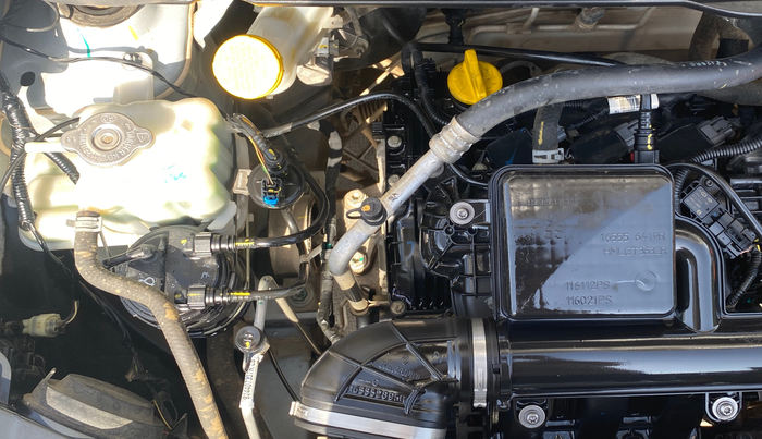 2022 Renault TRIBER RXT, Petrol, Manual, 89,906 km, Engine View - Right