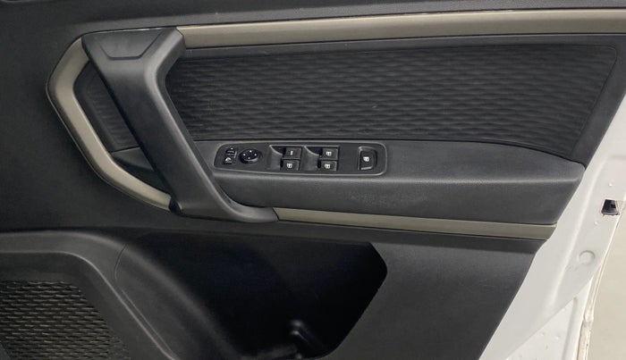 2022 Renault Kiger RXZ MT DUAL TONE, Petrol, Manual, 43,205 km, Driver Side Door Panels Control