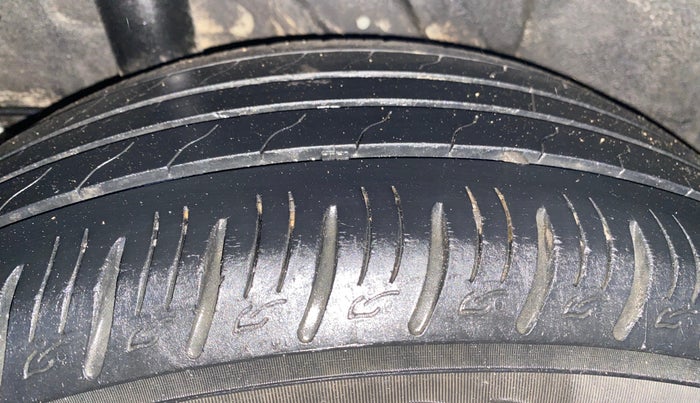 2023 Hyundai VENUE SX 1.5 CRDI, Diesel, Manual, 34,622 km, Right Rear Tyre Tread