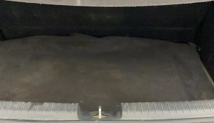 2017 Hyundai Elite i20 ASTA 1.2, Petrol, Manual, 72,561 km, Boot Inside