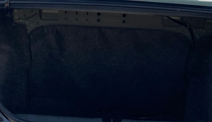 2022 Honda Amaze 1.2L I-VTEC VX CVT, Petrol, Automatic, 38,618 km, Boot Inside