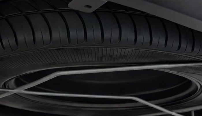 2016 Nissan Terrano XL (P), Petrol, Manual, 83,888 km, Spare Tyre