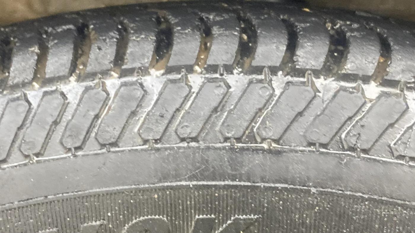 2013 Maruti Swift VDI, Diesel, Manual, 88,028 km, Left Front Tyre Tread