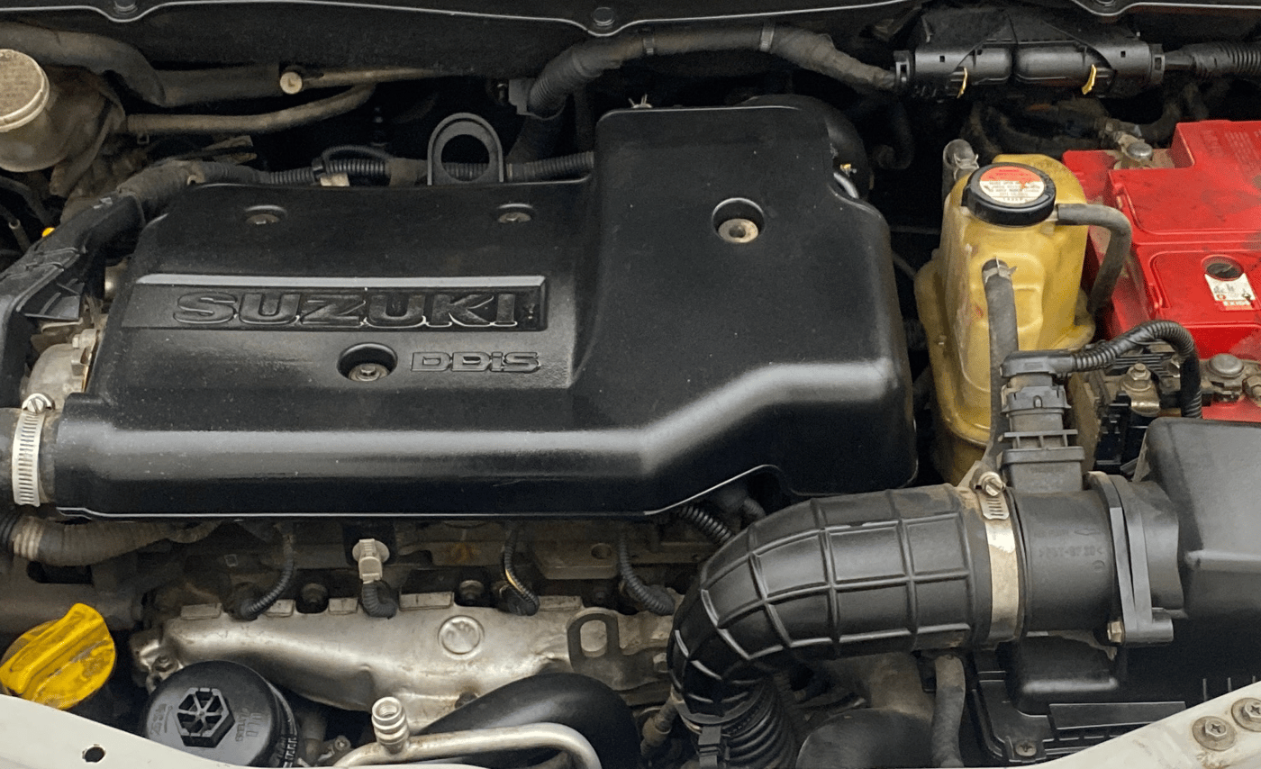 2013 Maruti Swift VDI, Diesel, Manual, 88,028 km, Engine View