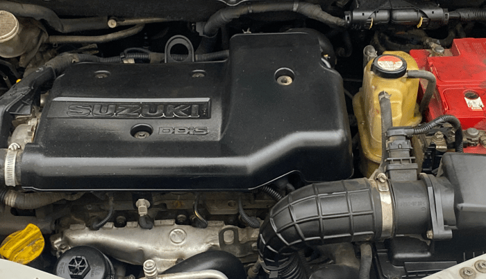 2013 Maruti Swift VDI, Diesel, Manual, 88,028 km, Engine View