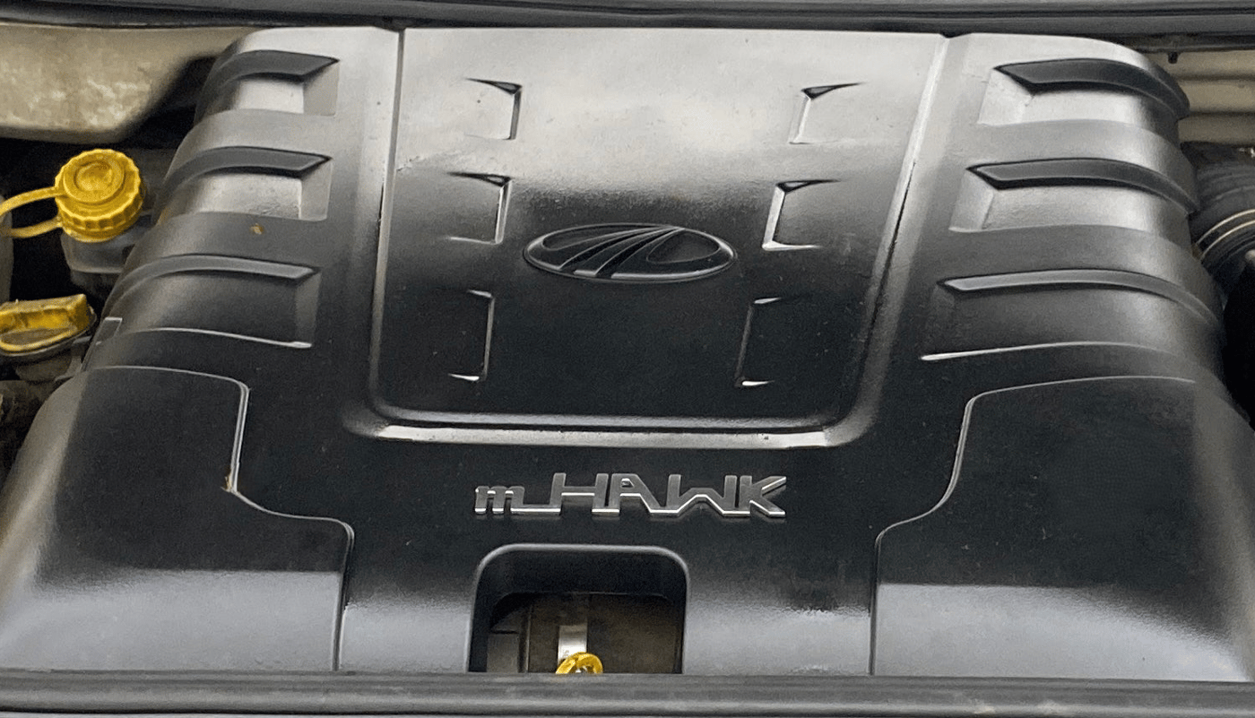 2020 Mahindra XUV500 W7, Diesel, Manual, 44,835 km, Engine View