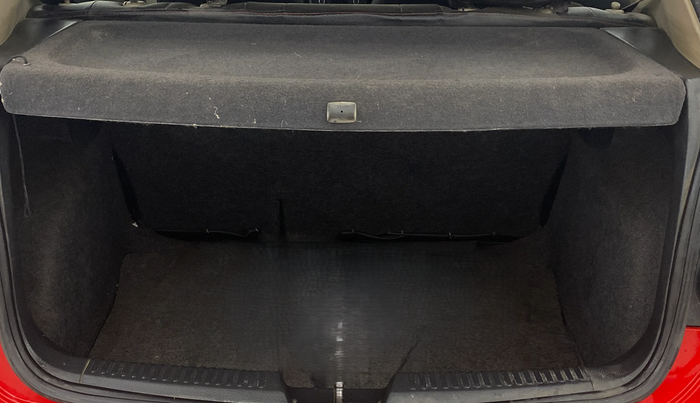 2013 Volkswagen Polo HIGHLINE1.2L, Petrol, Manual, 78,743 km, Boot Inside