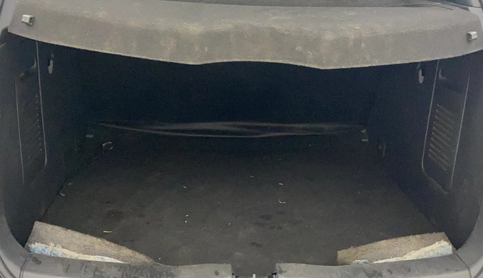 2020 Nissan Kicks XV TURBO 1.3 CVT, Petrol, Automatic, 81,466 km, Boot Inside