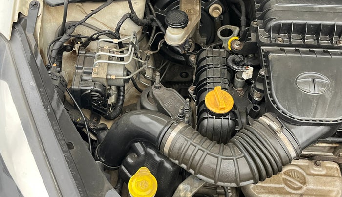 2019 Tata Tiago XZA PLUS PETROL, Petrol, Automatic, 63,758 km, Engine View - Right