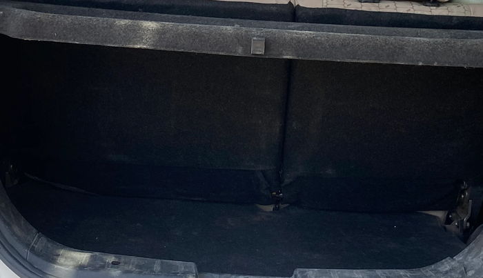 2017 Maruti Wagon R 1.0 VXI AMT, Petrol, Automatic, 65,211 km, Boot Inside