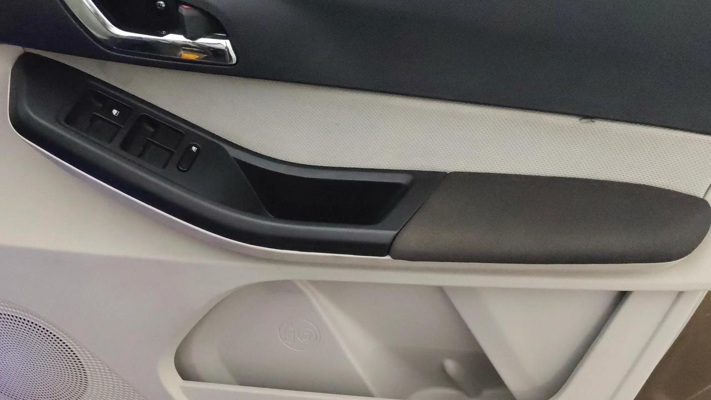 2024 Tata TIGOR XZA Plus iCNG , CNG, Automatic, 25,300 km, Driver Side Door Panels Control