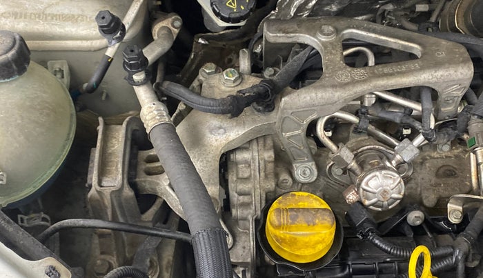 2021 Nissan Kicks XV TURBO 1.3, Petrol, Manual, 31,444 km, Engine View - Right