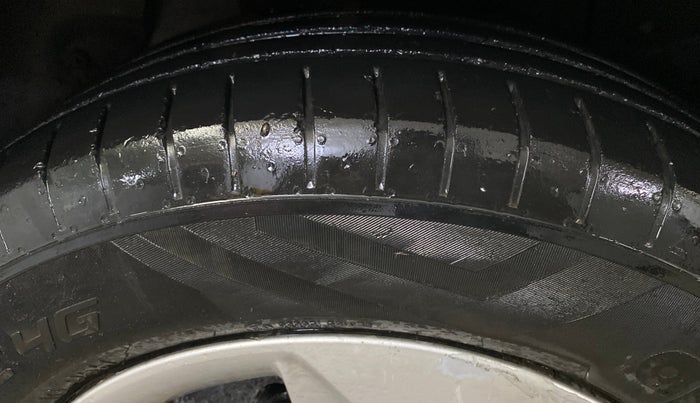 2017 Hyundai Creta E PLUS 1.6 PETROL, Petrol, Manual, 52,408 km, Left Rear Tyre Tread