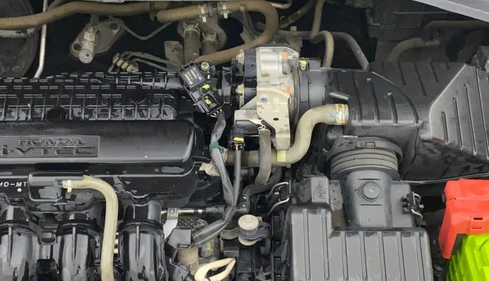 2015 Honda Amaze 1.2L I-VTEC SX, Petrol, Manual, 99,236 km, Engine View - Left