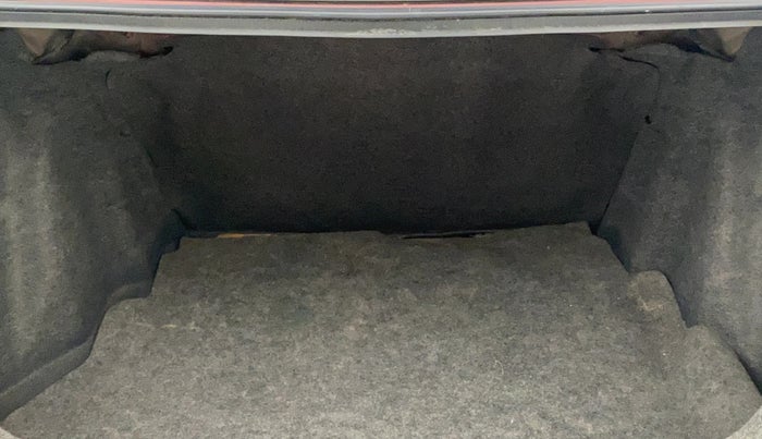 2015 Honda Amaze 1.2L I-VTEC SX, Petrol, Manual, 99,236 km, Boot Inside