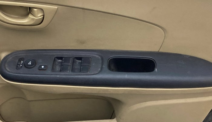 2014 Honda Amaze 1.2L I-VTEC S, Petrol, Manual, 83,704 km, Driver Side Door Panels Control