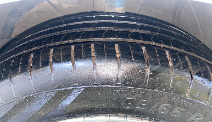 2022 Maruti Dzire ZXI AMT, Petrol, Automatic, 69,241 km, Left Front Tyre Tread