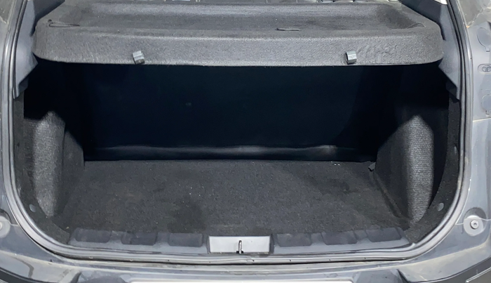 2024 Tata NEXON SMART 1.2 PETROL, Petrol, Manual, 29,844 km, Boot Inside