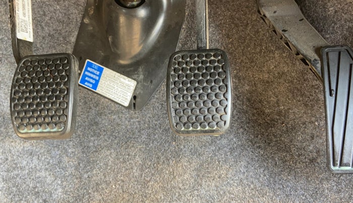 2022 Maruti Alto VXI, Petrol, Manual, 36,866 km, Pedals