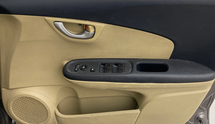 2015 Honda Brio VX AT, Petrol, Automatic, 72,594 km, Driver Side Door Panels Control