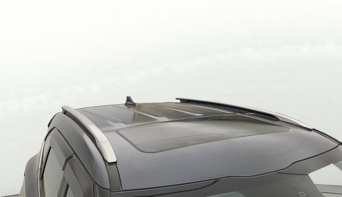 2024 Mahindra XUV700 AX 7 LUXURY D AT 7 STR, Diesel, Automatic, 28,342 km, Moonroof/ Sunroof