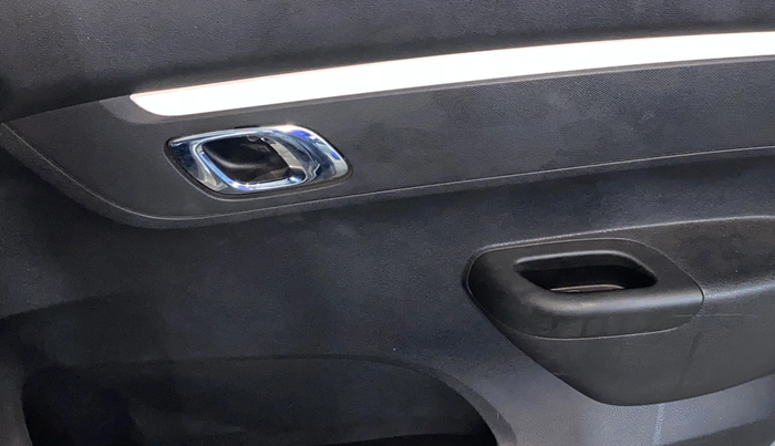 2023 Renault Kwid CLIMBER AMT 1.0, Petrol, Automatic, 11,924 km, Driver Side Door Panels Control