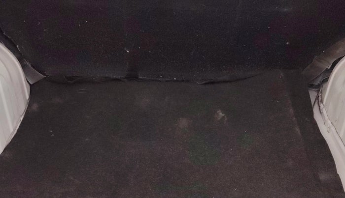 2017 Renault Kwid RXT 02 Anniversary Edition, Petrol, Manual, 90,044 km, Boot Inside