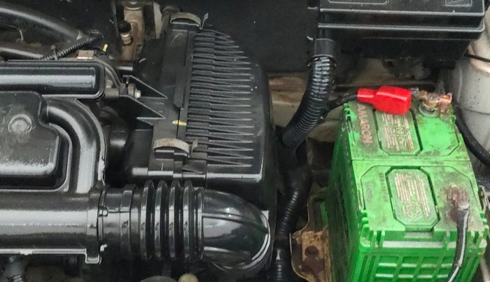 2017 Renault Kwid RXT 02 Anniversary Edition, Petrol, Manual, 90,044 km, Engine View - Left