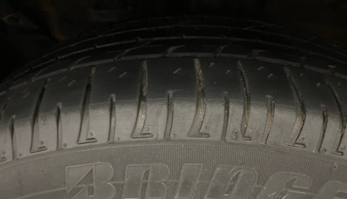 2022 KIA SELTOS HTE 1.5 DIESEL, Diesel, Manual, 1,01,799 km, Left Front Tyre Tread