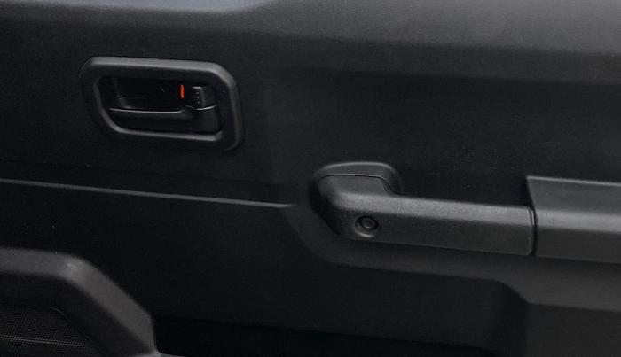 2023 Maruti JIMNY ZETA ALL GRIP PRO , Petrol, Manual, 50,334 km, Driver Side Door Panels Control