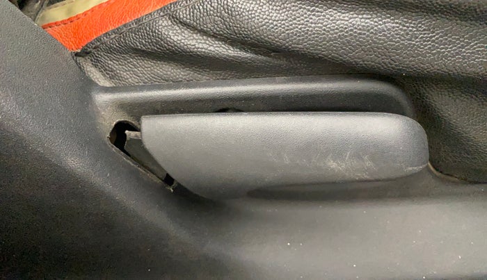 2016 Maruti Swift VDI (O), Diesel, Manual, 71,109 km, Driver Side Adjustment Panel