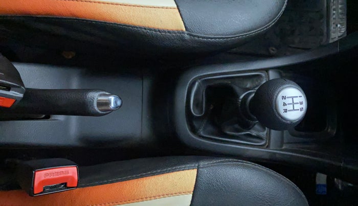 2016 Maruti Swift VDI (O), Diesel, Manual, 71,109 km, Gear Lever