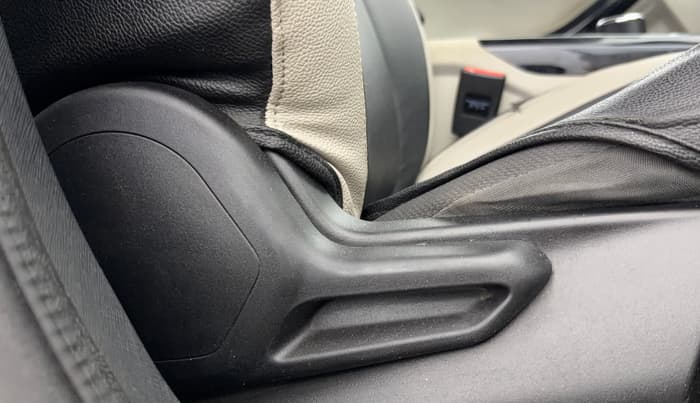 2020 Tata NEXON XZ PLUS PETROL, Petrol, Manual, 63,928 km, Driver Side Adjustment Panel