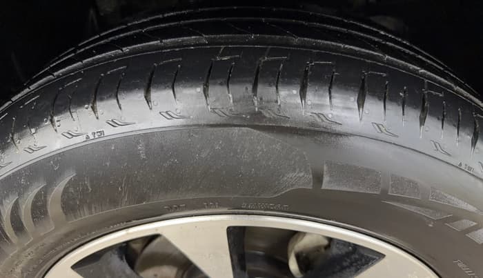 2020 Tata NEXON XZ PLUS PETROL, Petrol, Manual, 63,928 km, Right Front Tyre Tread