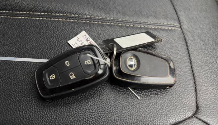 2020 Tata NEXON XZ PLUS PETROL, Petrol, Manual, 63,928 km, Key Close Up