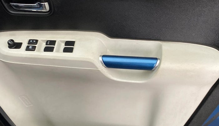 2018 Maruti IGNIS DELTA 1.2, Petrol, Manual, 41,346 km, Driver Side Door Panels Control
