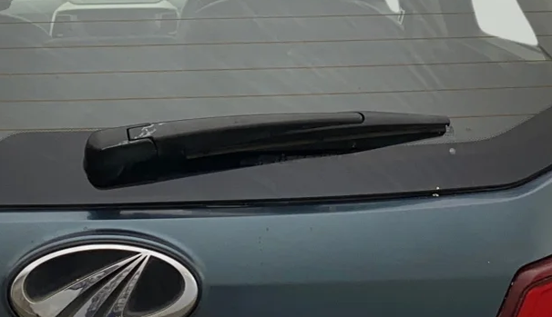 2021 Mahindra XUV300 W8 1.2 PETROL, Petrol, Manual, 52,390 km, Rear Wiper