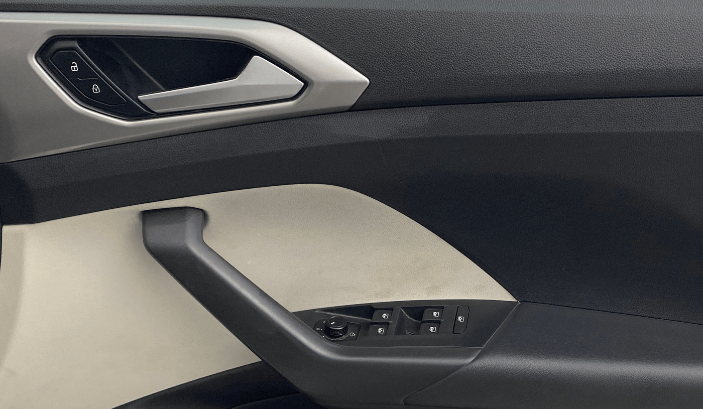 2021 Volkswagen TAIGUN GT PLUS 1.5 TSI DSG, Petrol, Automatic, 68,460 km, Driver Side Door Panels Control