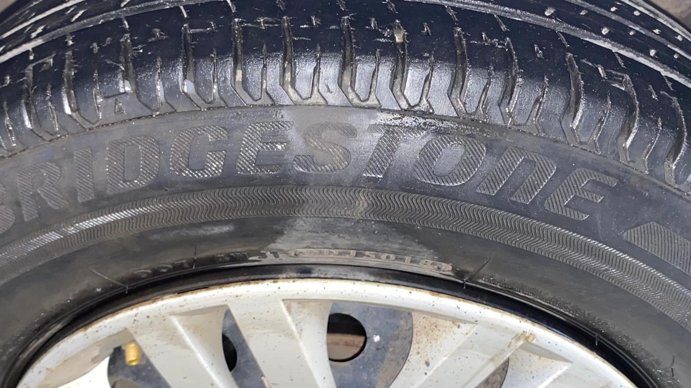 2019 Maruti Dzire VXI AMT, Petrol, Automatic, 61,268 km, Right Front Tyre Tread
