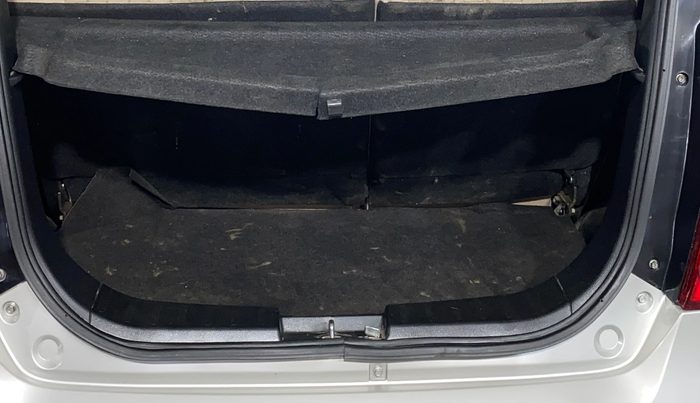 2017 Maruti Wagon R 1.0 VXI, Petrol, Manual, 41,392 km, Boot Inside