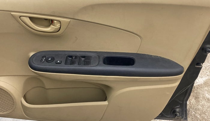 2015 Honda Amaze 1.2L I-VTEC S, Petrol, Manual, 11,389 km, Driver Side Door Panels Control