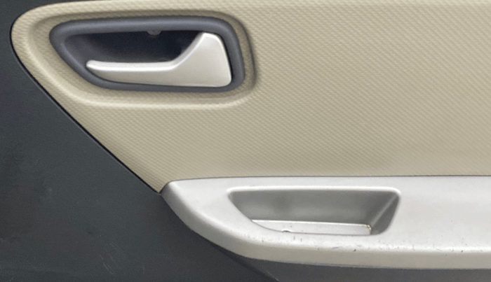 2015 Maruti Alto K10 VXI, Petrol, Manual, 1,27,622 km, Driver Side Door Panels Control